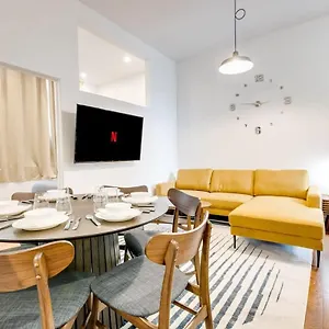  Apartment M11 Stylish & Modern 3br Downtown Mtl