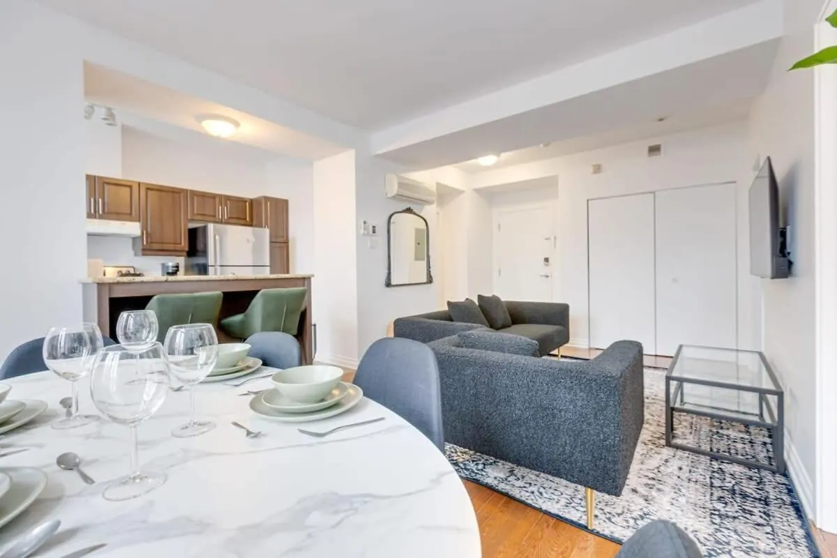 M11 Gorgeous Bright Corner 2Br In Heart Of Mtl Apartment Montreal