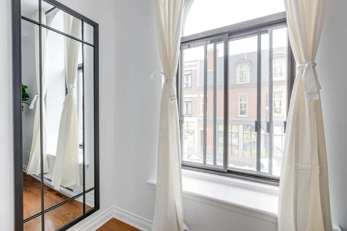M11 Gorgeous Bright Corner 2Br In Heart Of Mtl Apartment Montreal Canada