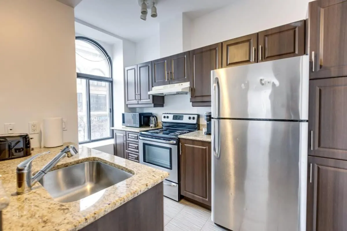 M11 Gorgeous Bright Corner 2Br In Heart Of Mtl Apartment Montreal