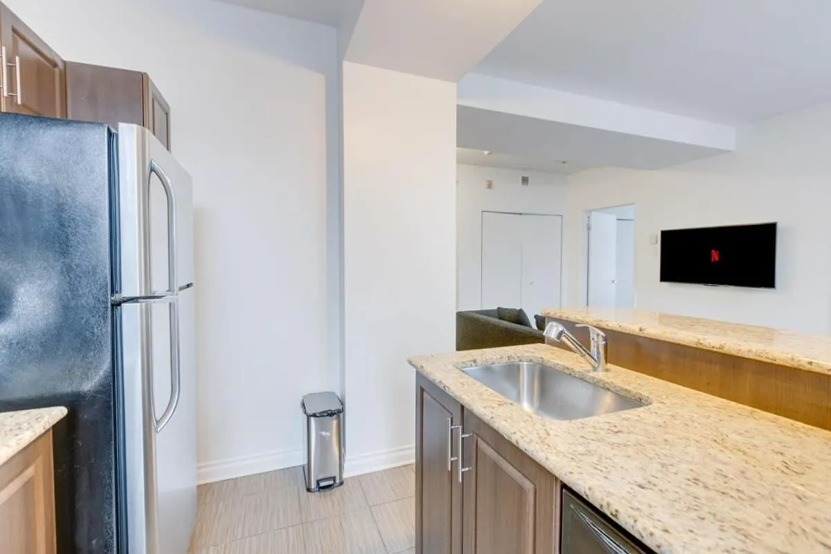 M11 Gorgeous Bright Corner 2Br In Heart Of Mtl Apartment Montreal Canada